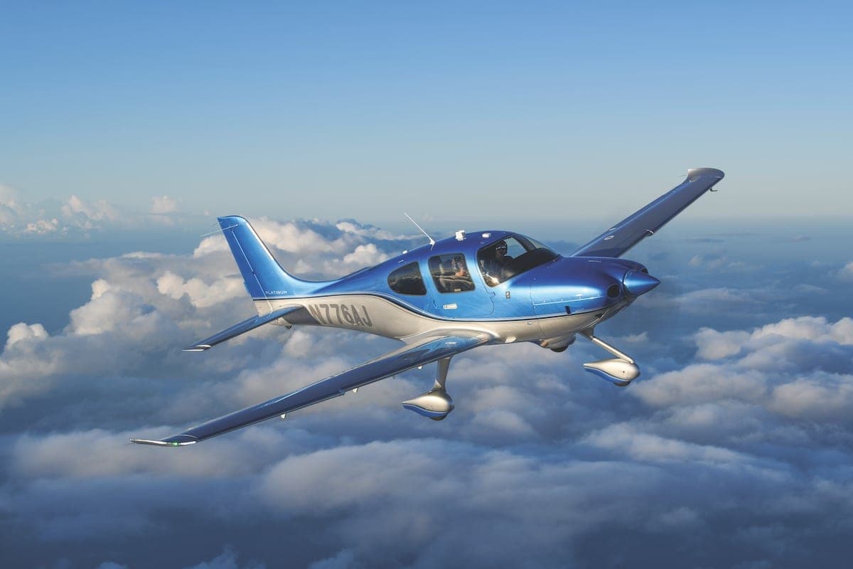 Cirrus SR22T aircraft in flight